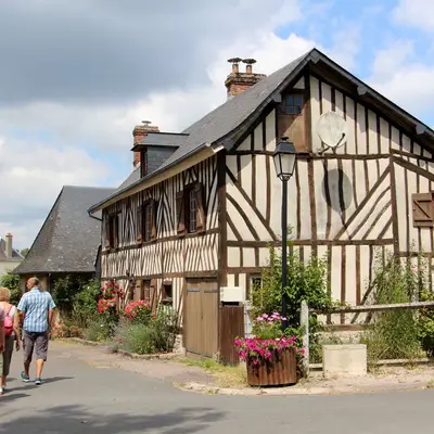 Flâner dans le village