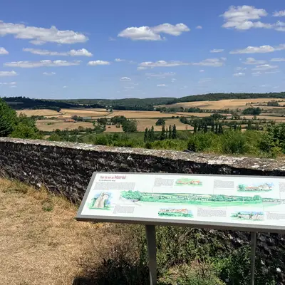 Admirer la vallée du Serein depuis les hauteurs