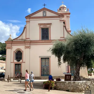 Se perdre dans les ruelles du village