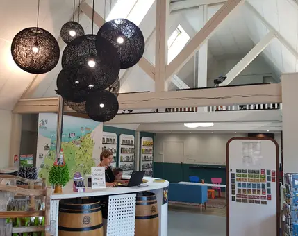 Vous êtes un acteur local