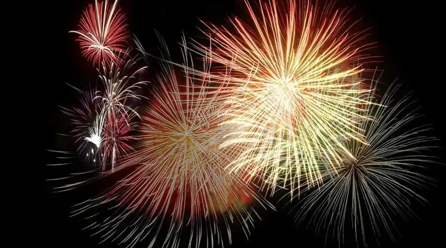Feu d'artifice d'ouverture du marché de Noël