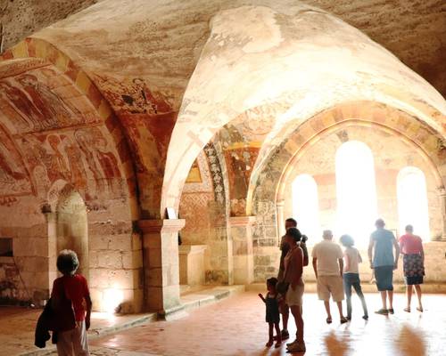 Eglise romane et sa crypte