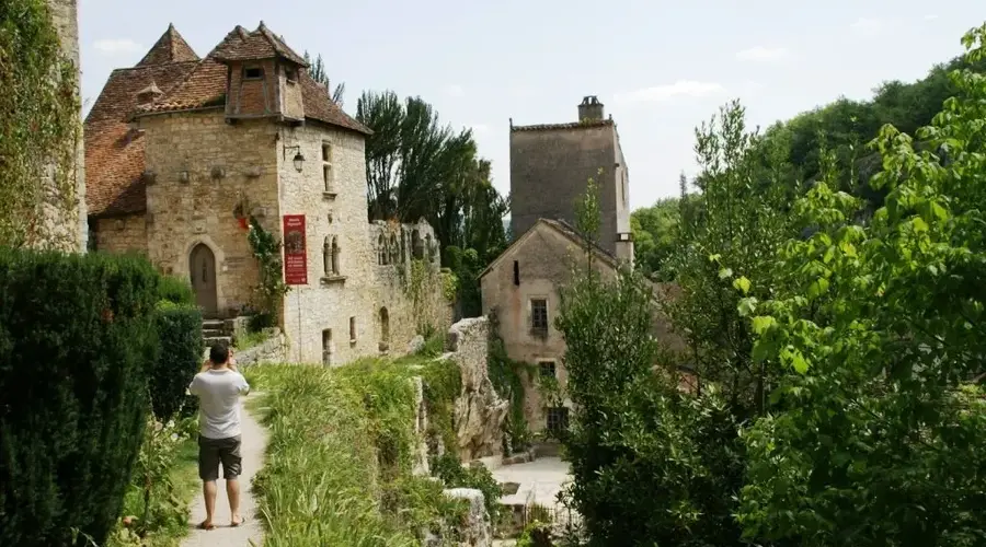 Centre international du surréalisme et de la citoyenneté mondiale