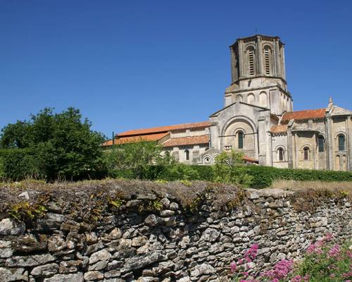 Eglise de Vouvant et sa nef Théodelin