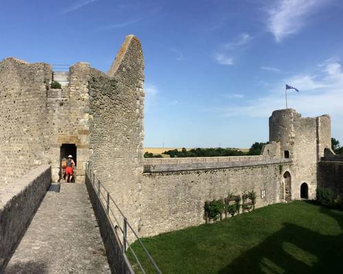 Château fort de Yèvre-le-Châtel