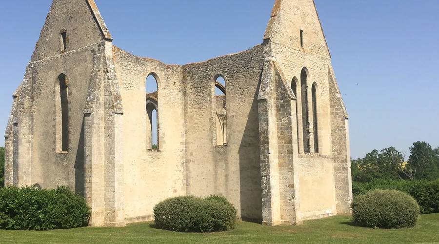 Vestiges de l'Eglise St-Lubin