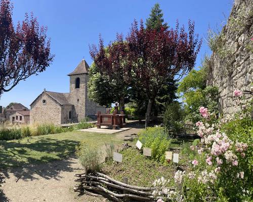 Jardin médiéval des Cinq Sens