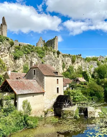 Angles-sur-l'Anglin image