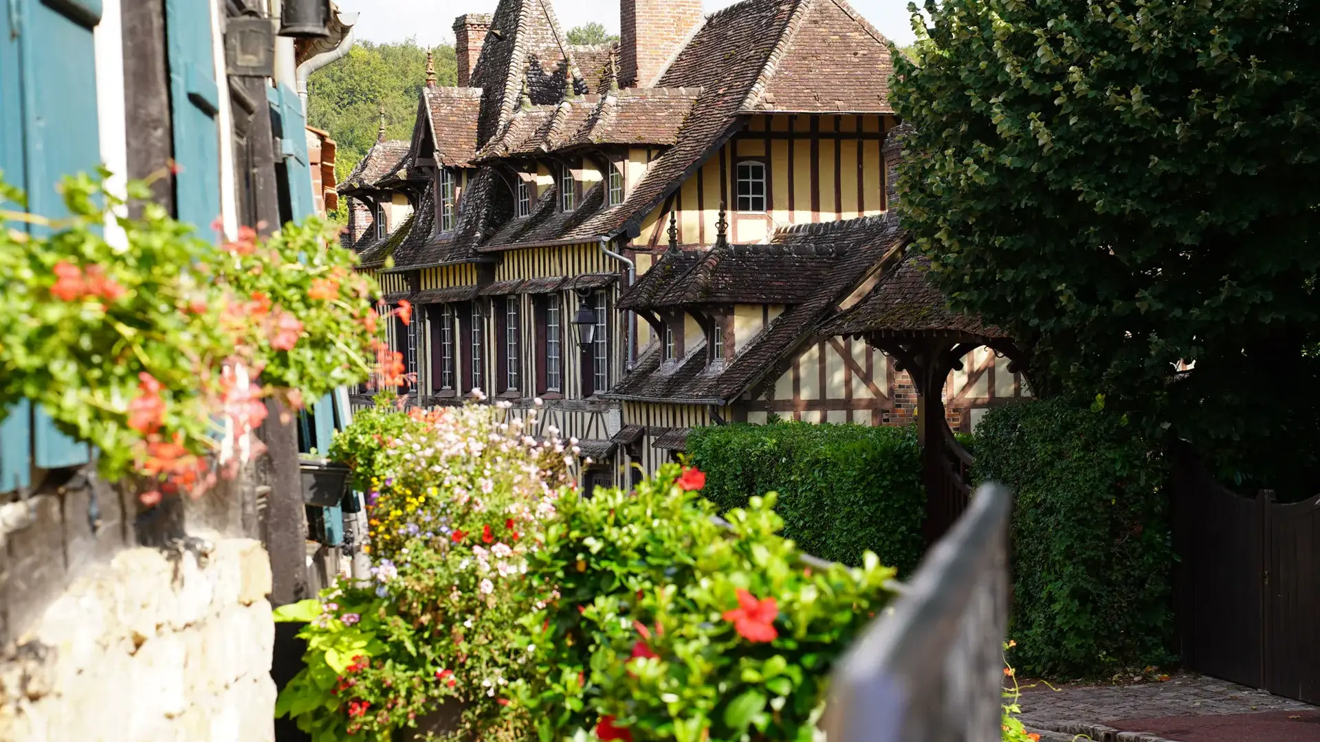 Lyons-la-Forêt, vue sur la maison Maurice Ravel