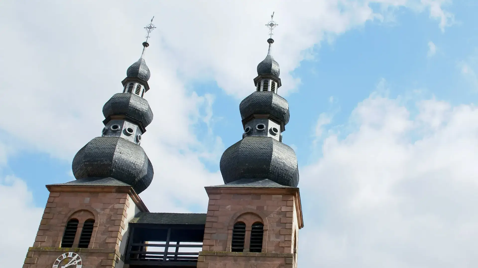 Saint-Quirin clochers dans le ciel
