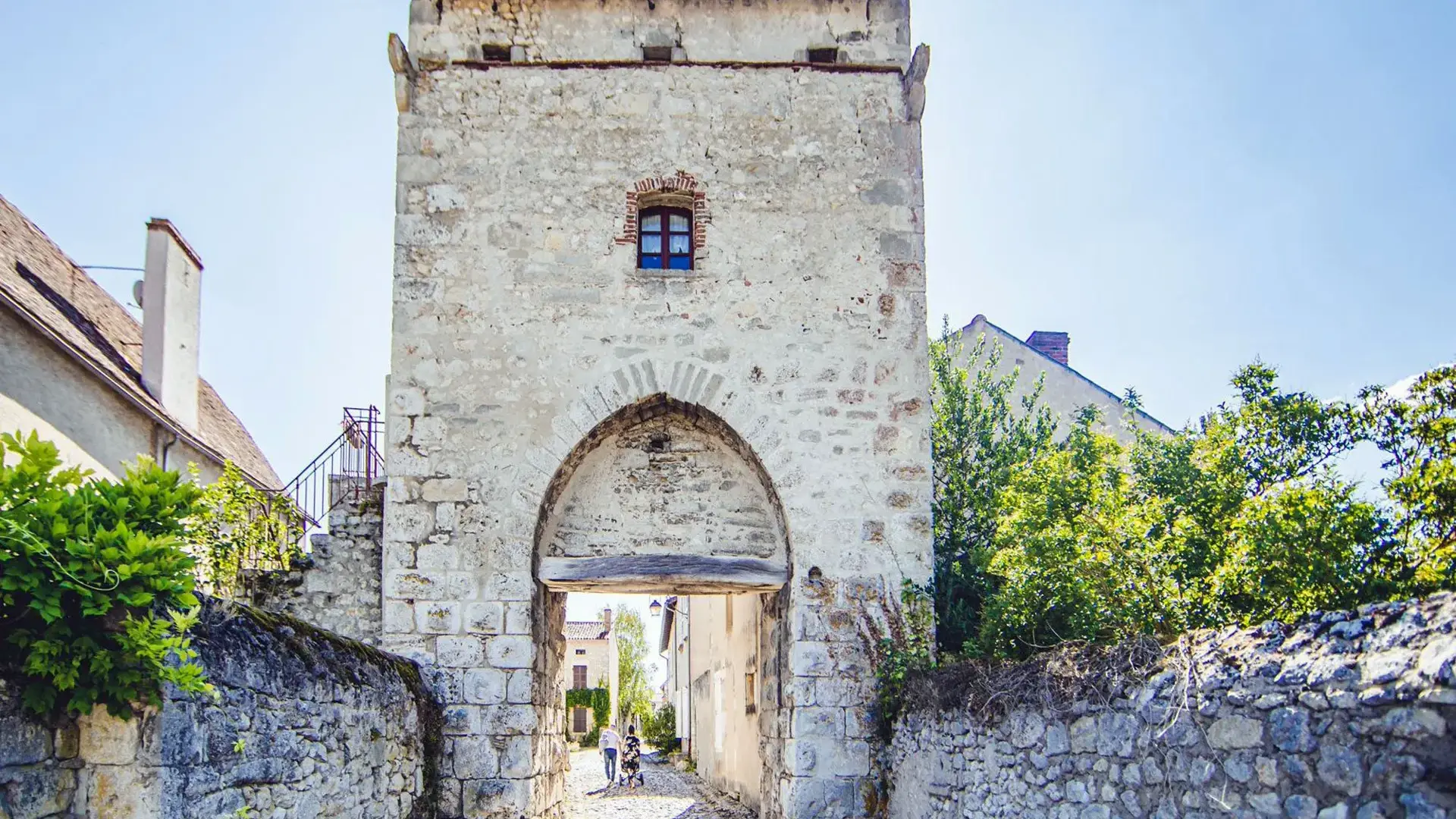 Charroux porte d'Orient