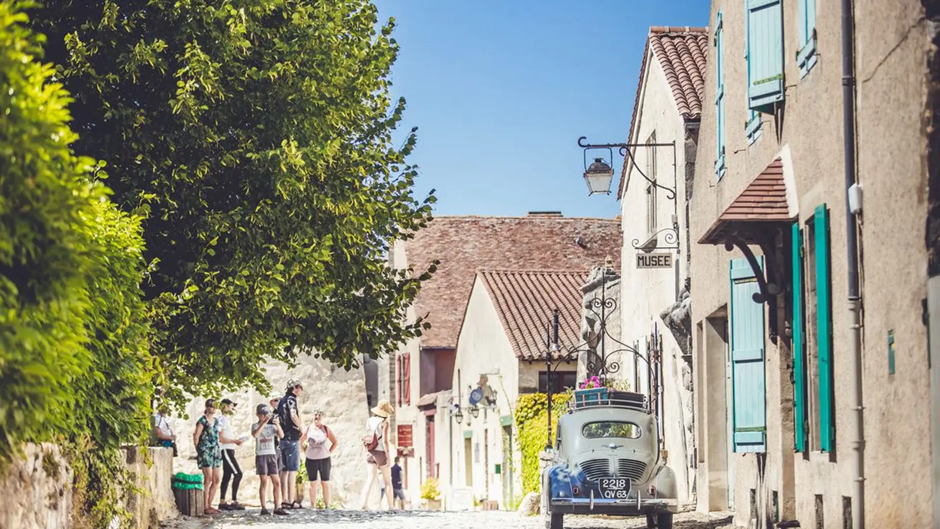 Charroux rue de la Poulaillerie