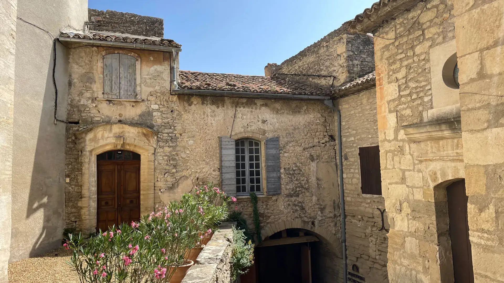 Gordes, bâti cœur de village