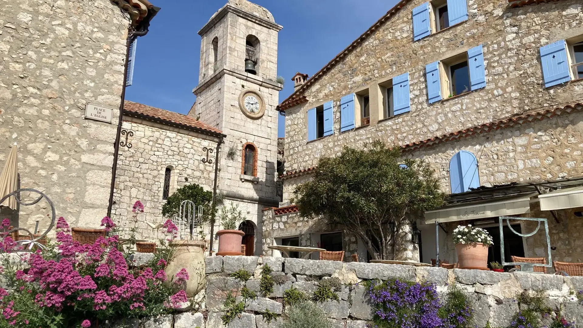 Gourdon, vue sur l'église