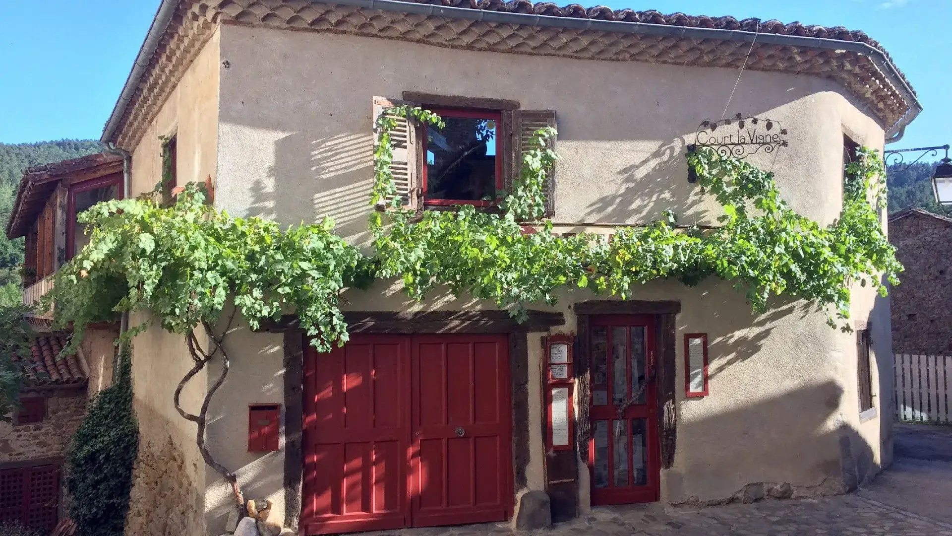 Lavaudieu maison vignes