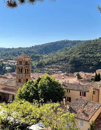 Moustiers-Sainte-Marie image