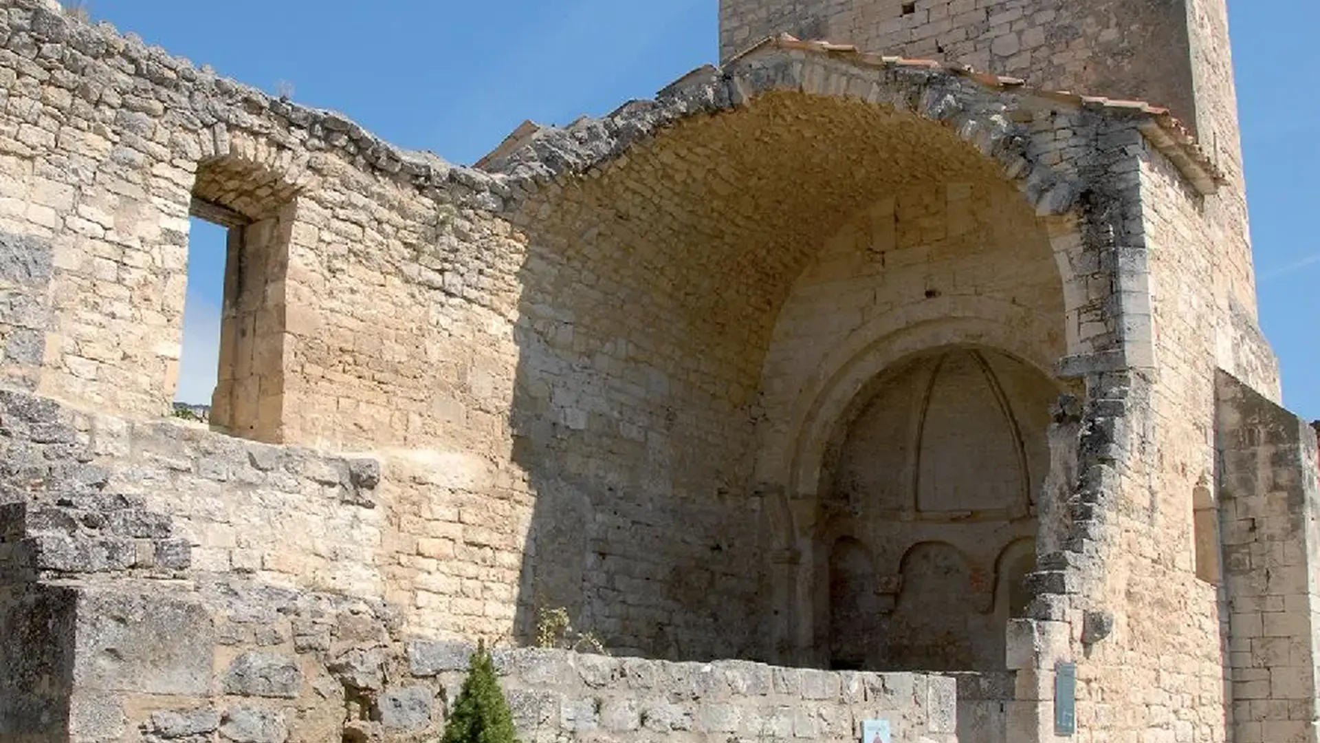 Le Poët-Laval château