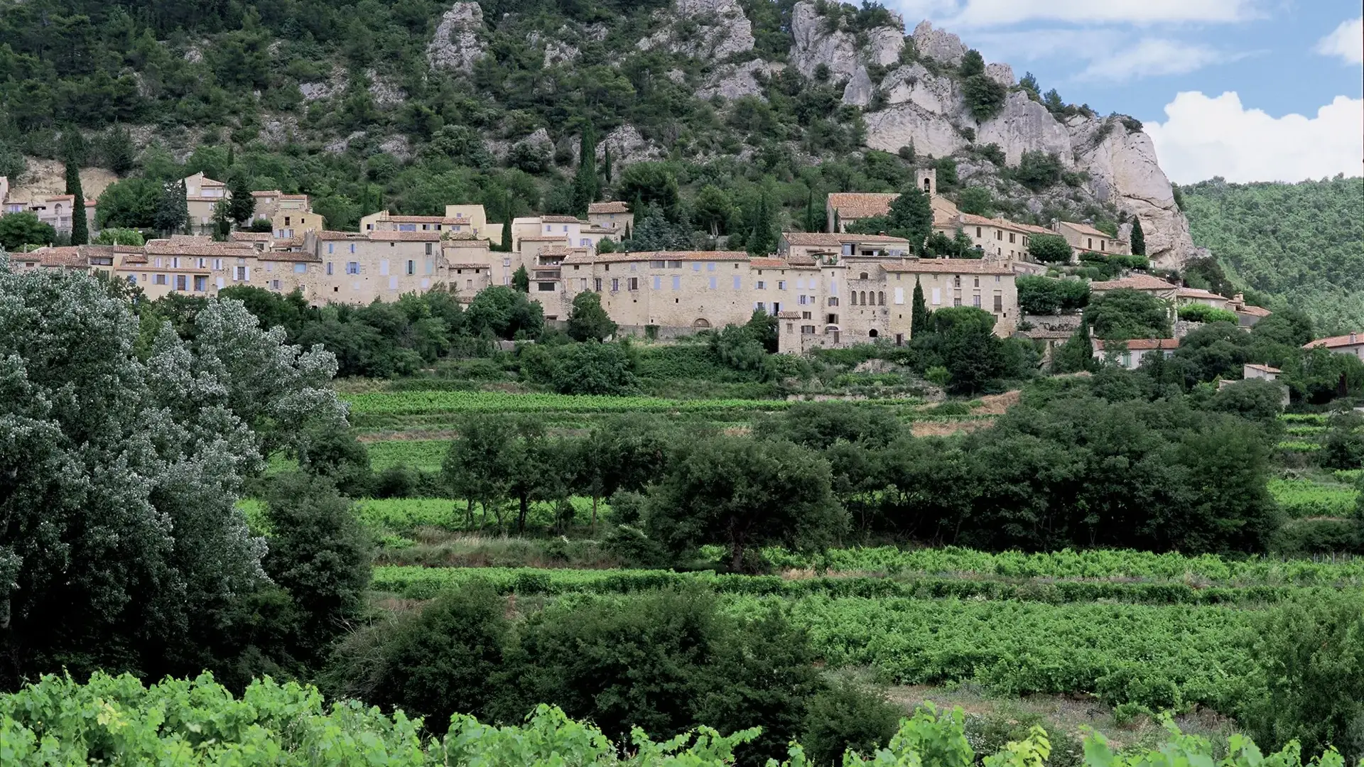 Séguret vue village et paysages