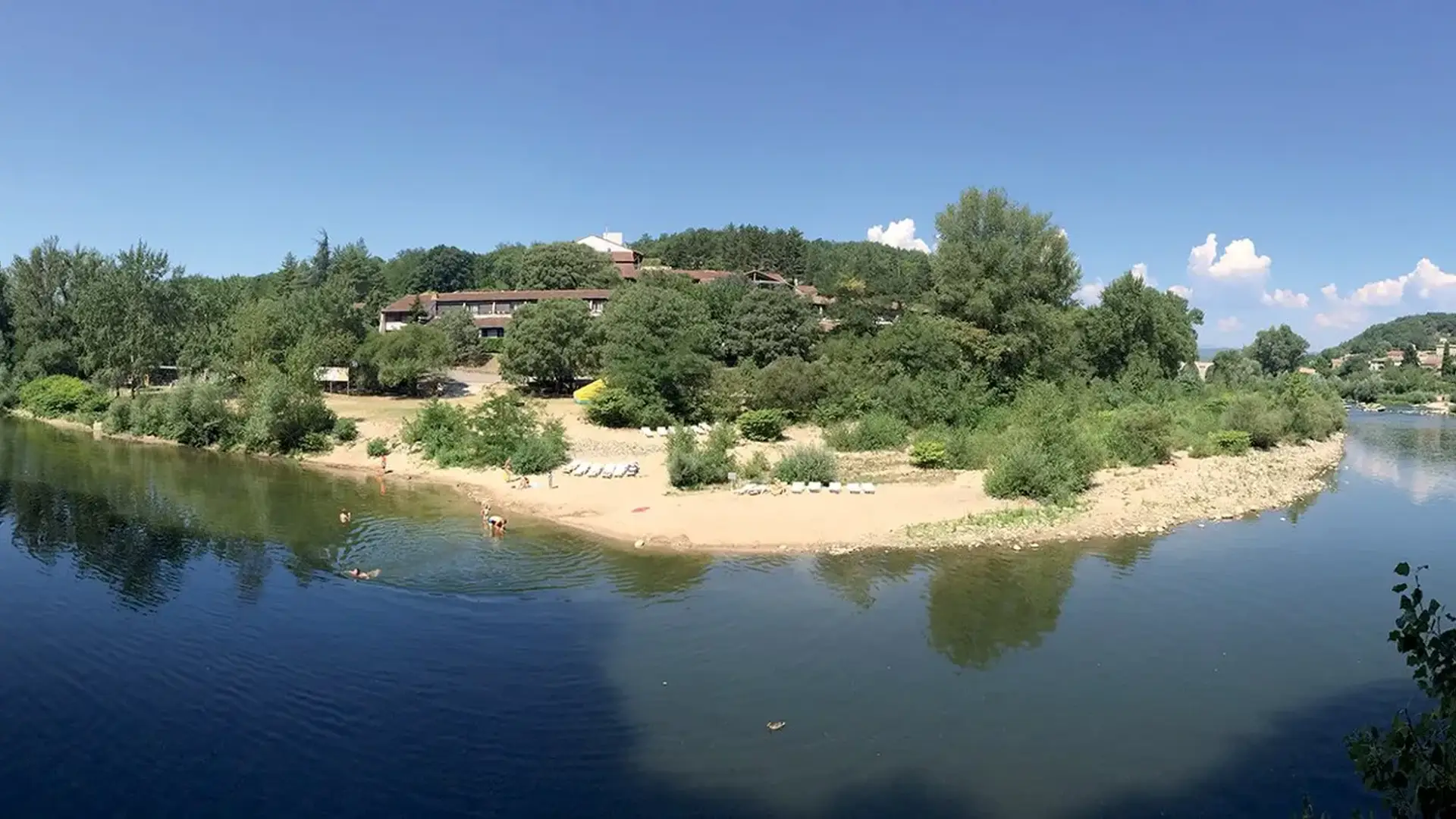 Vogüé vue panoramique méandre Ardèche