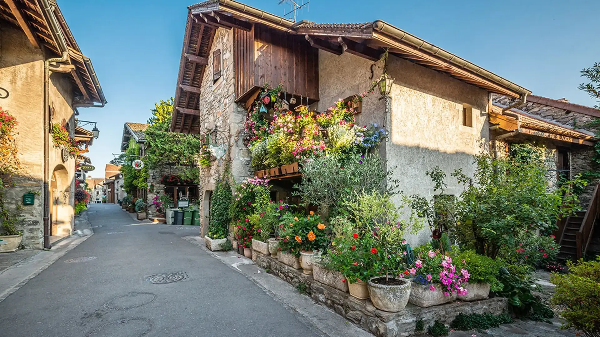 Yvoire Grande Rue Paul Jacquier