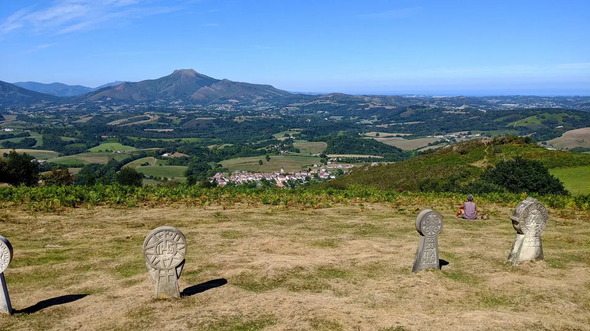 Ainhoa vue depuis Notre-Dame-de-l'Aubépine