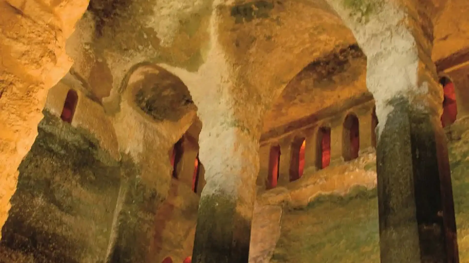 Aubeterre-sur-Dronne, église monolithe Saint-Jean