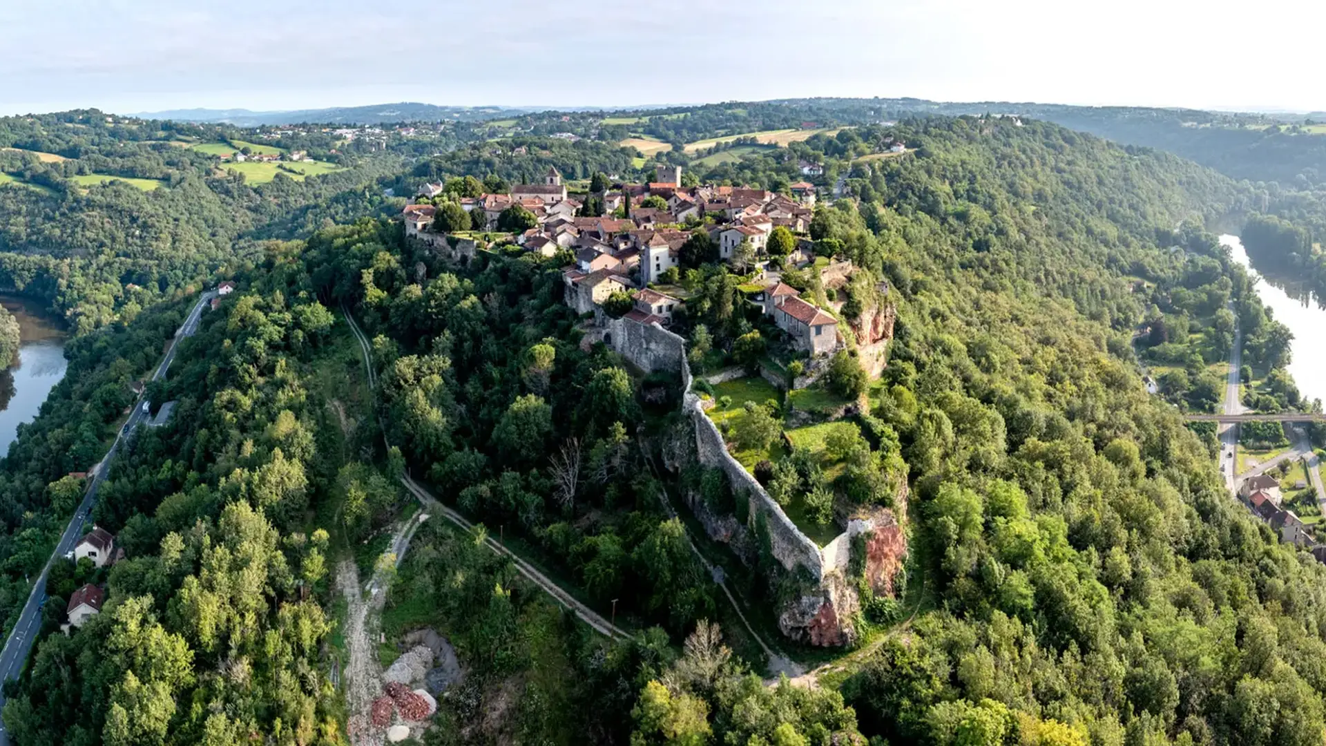 Capdenac-le-Haut, vue aérienne