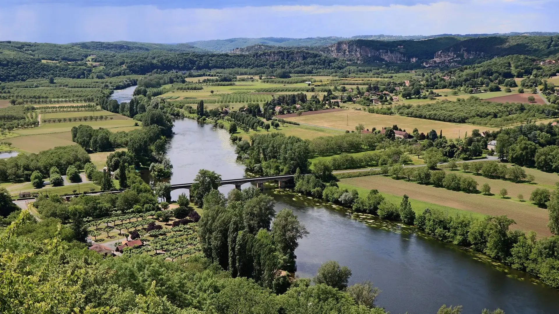 Domme vue sur la Dordogne