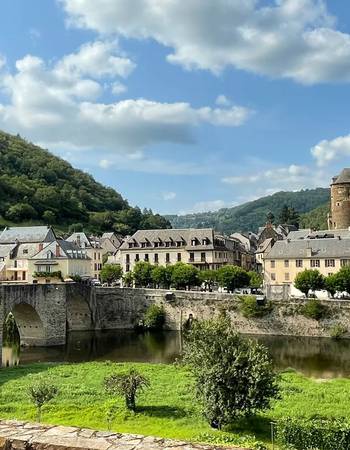 Estaing image