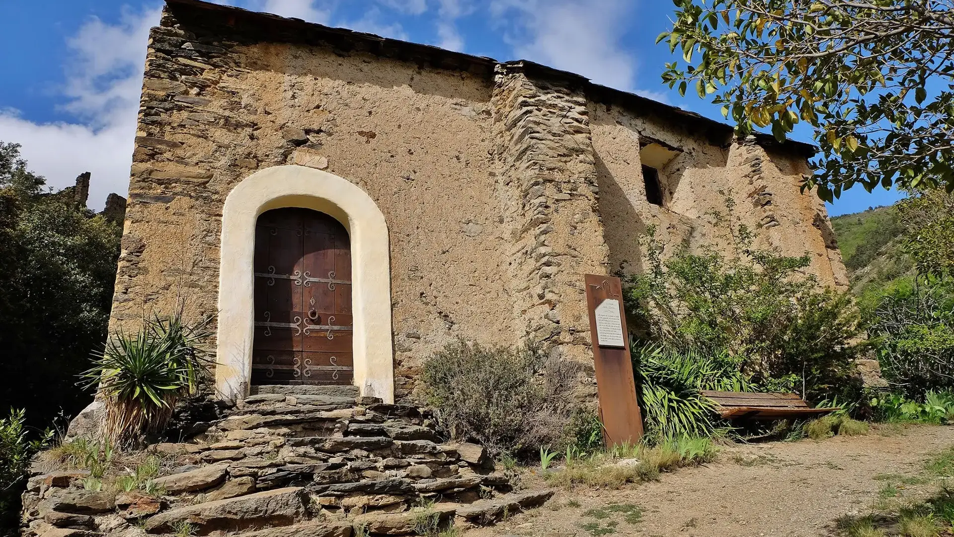 Evol entrée église