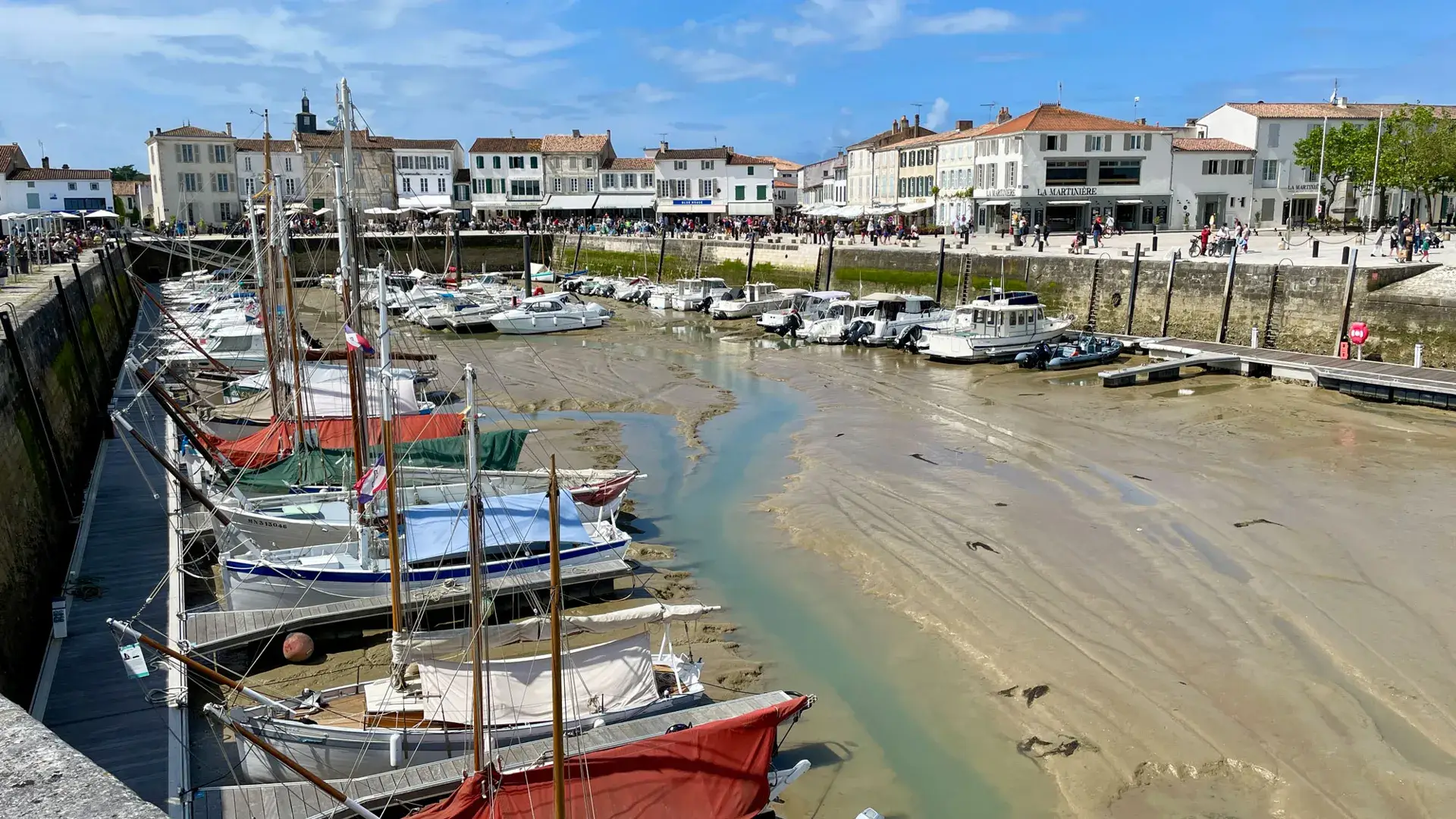 La Flotte, port à marée basse