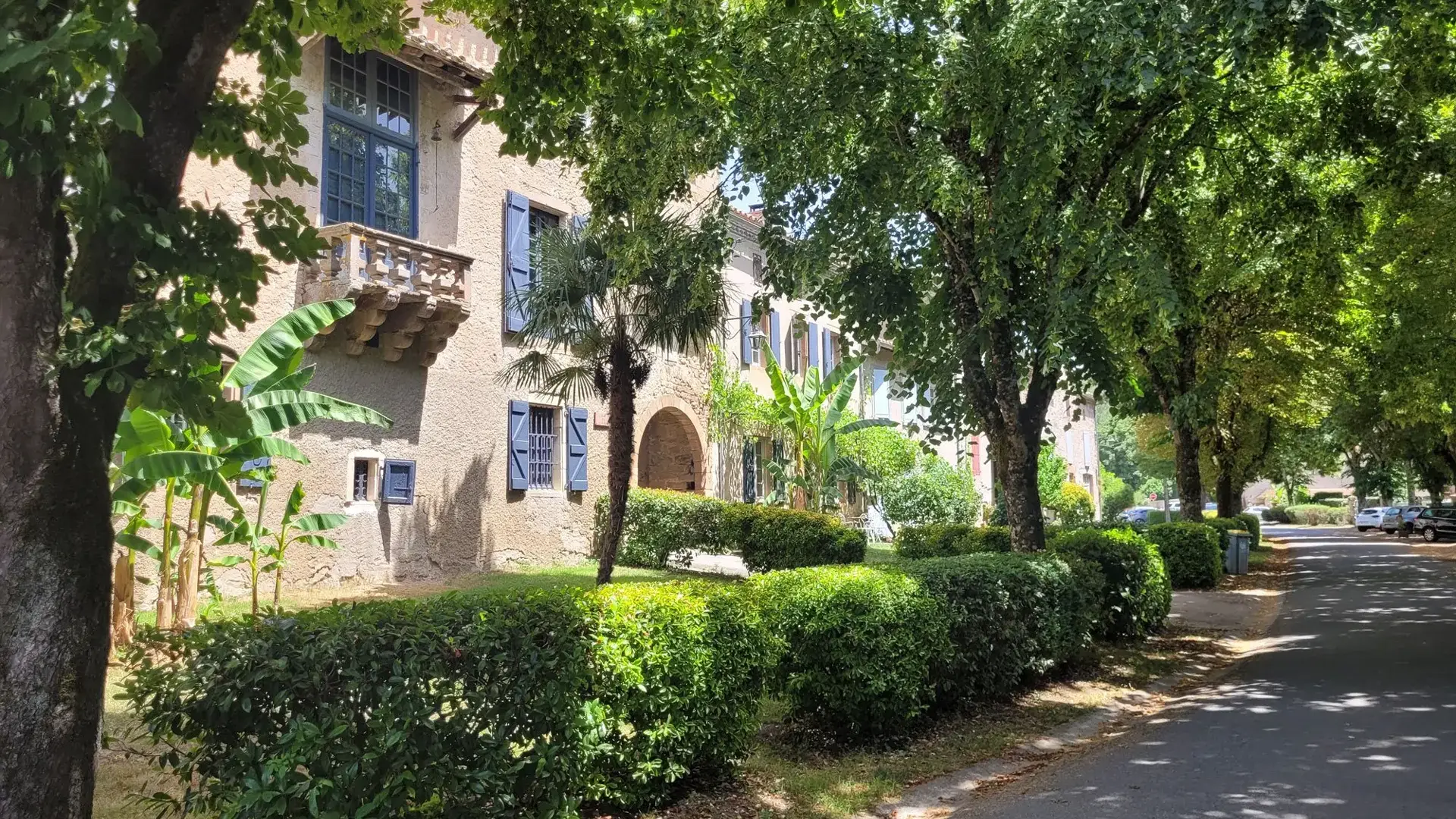 Monestiés front bâti