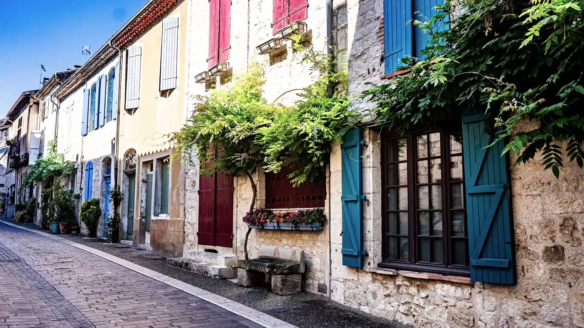 Lauzerte, rue du village