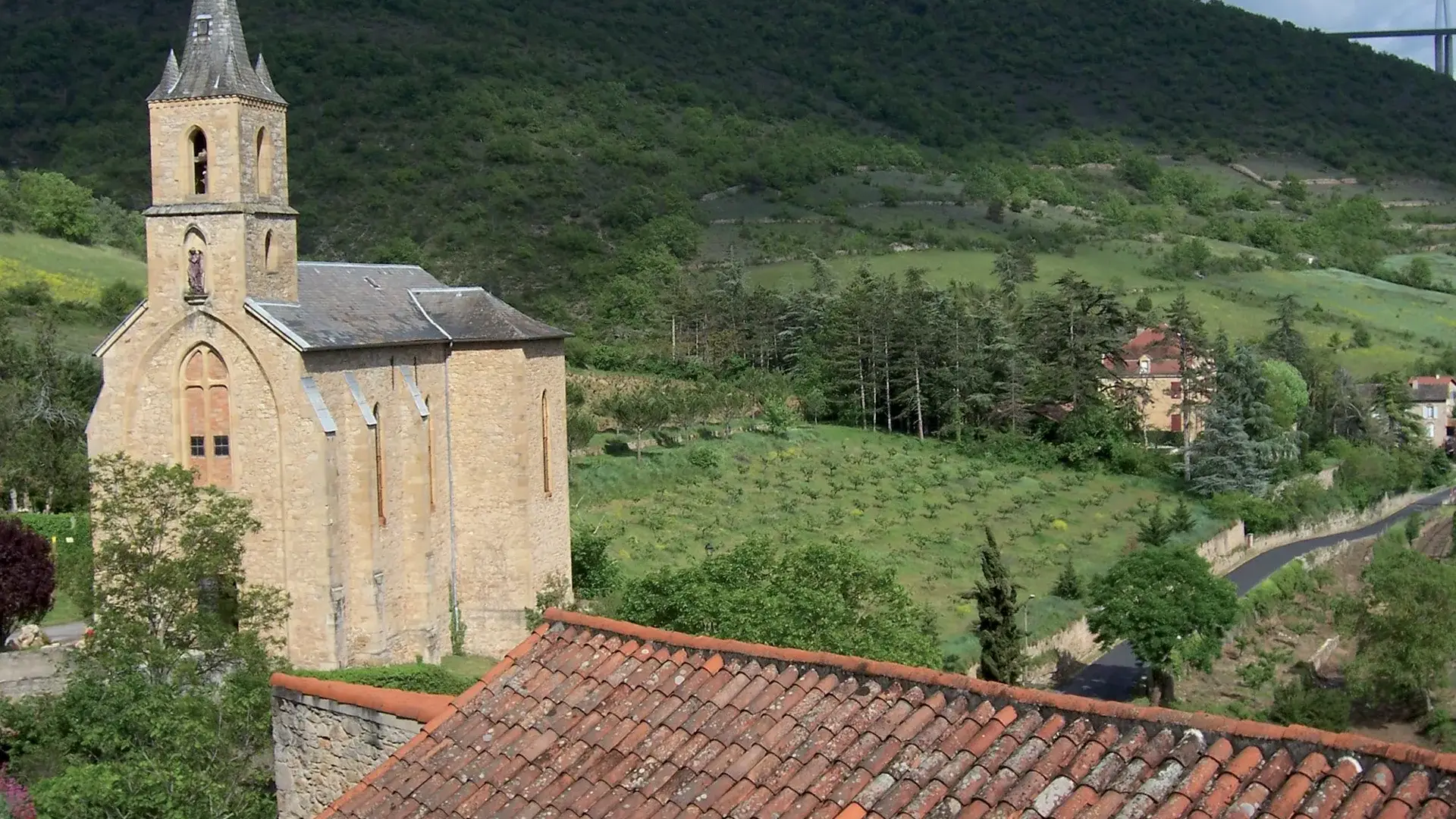 Peyre vue église