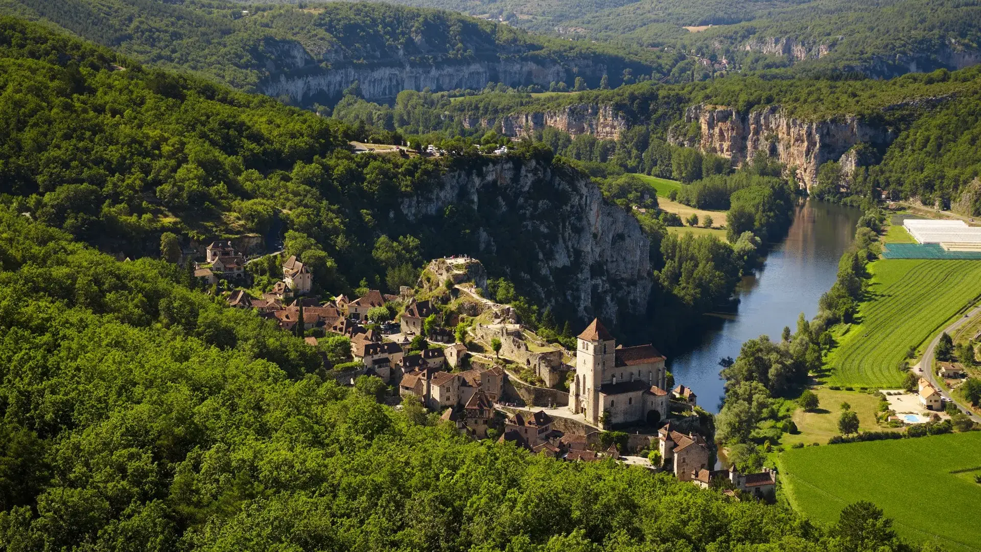 Saint-Cirq-Lapopie vue villages et paysages
