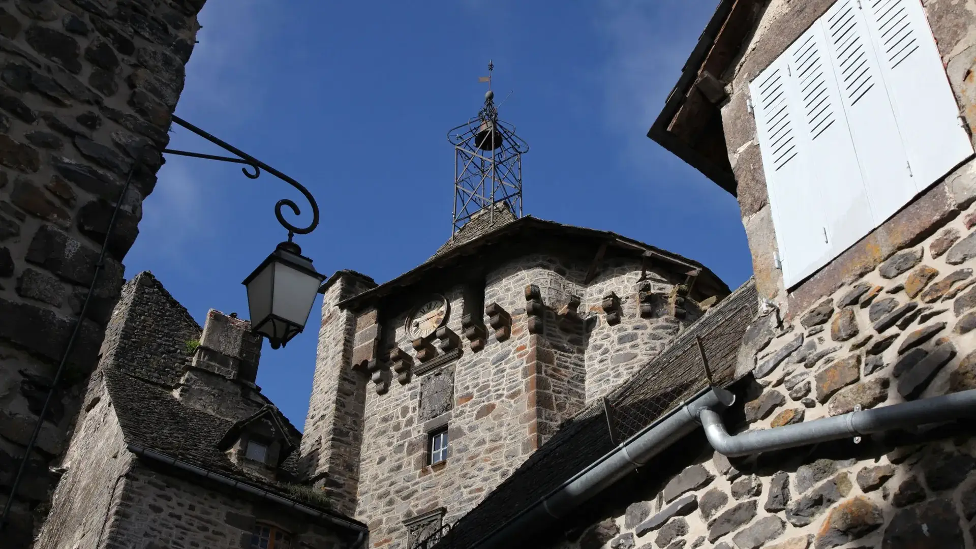 Salers clocher beffroi