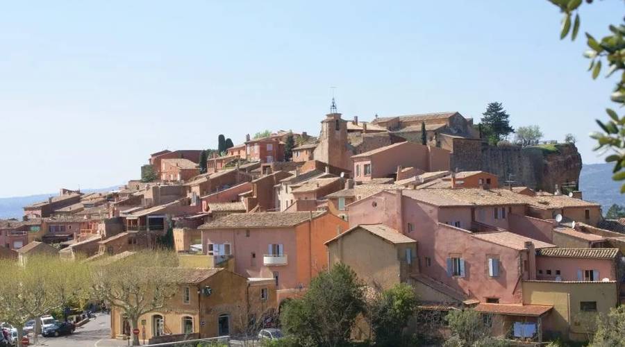 Belvédère sur le village de Roussillon