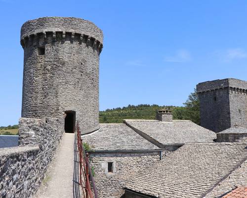 Maison de la Scipione et chemin de ronde