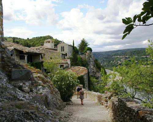 Chemin de ronde "Le Castelas"