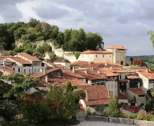 image de l'activité Belvédère sur le village d'Aubeterre
