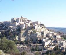 Point de vue sur le village de Gordes