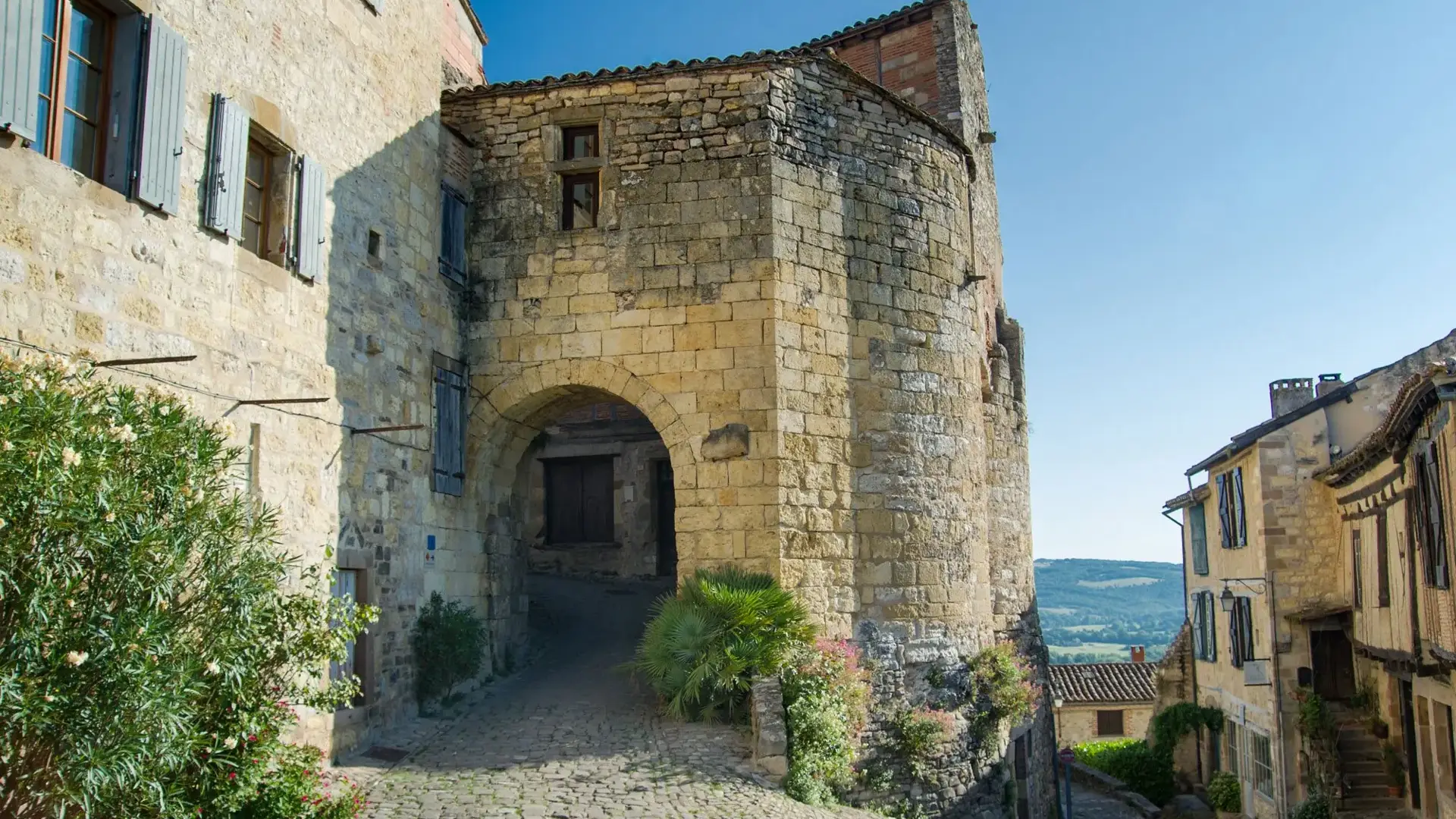 Cordes-sur-Ciel porte fortifiée