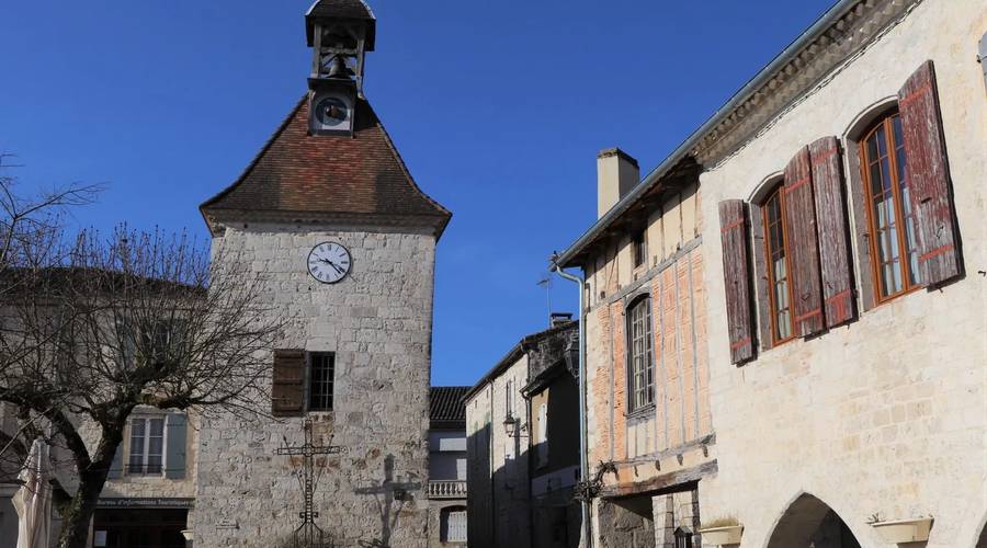 Le Beffroi et son horloge lunaire