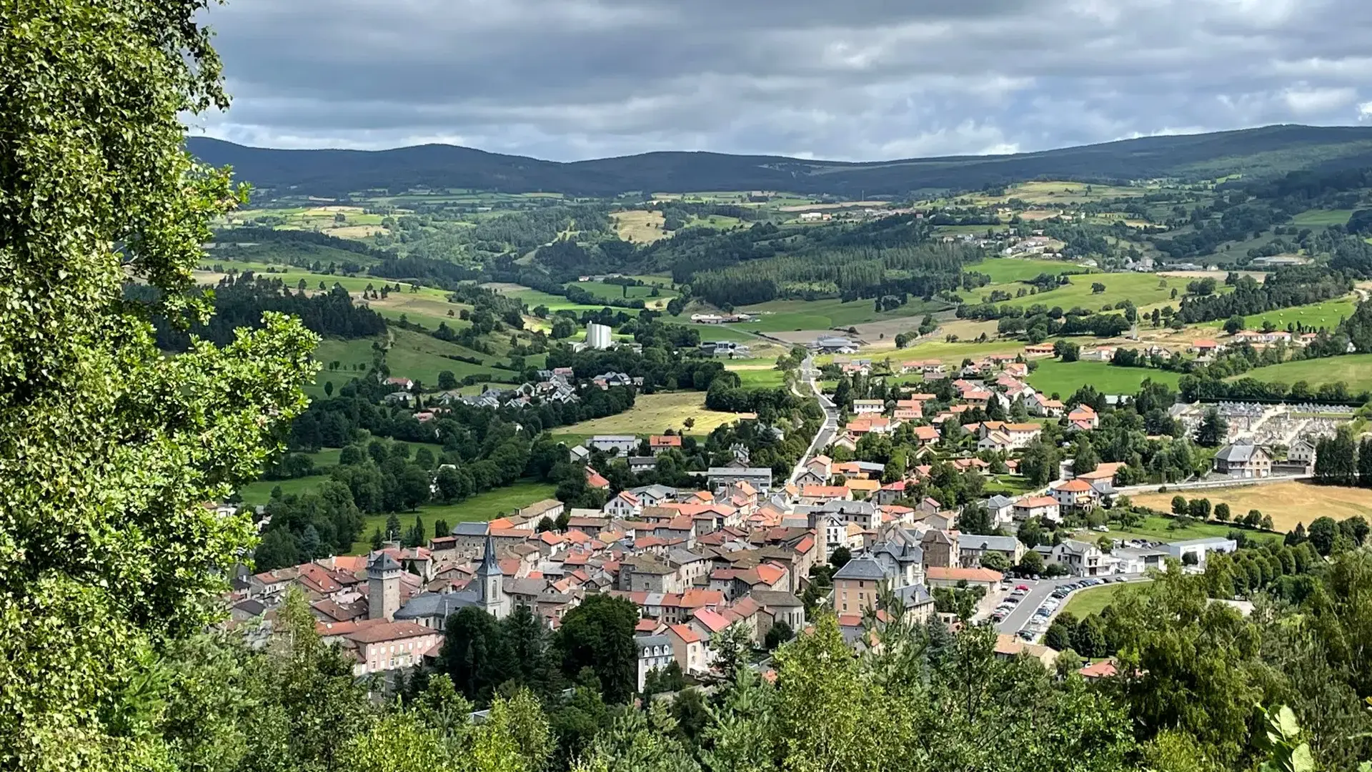 Le Malzieu-Ville vue village et paysage