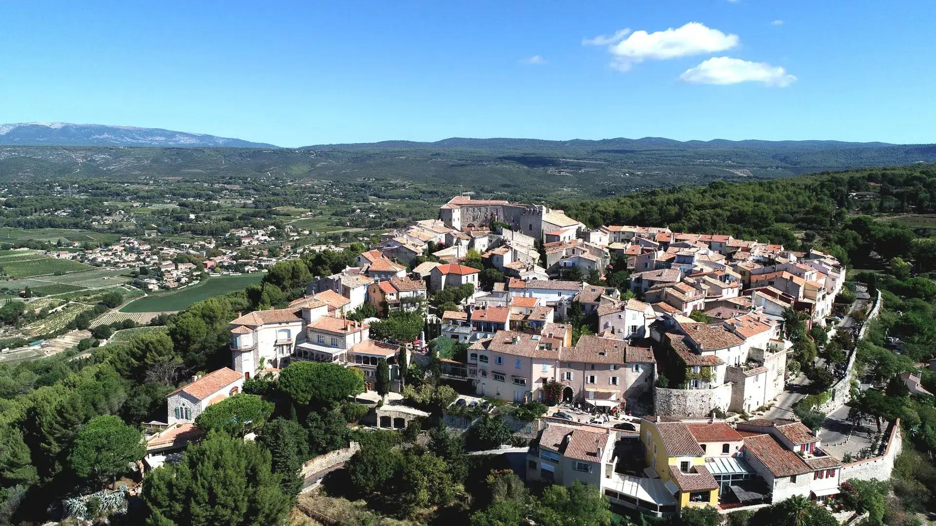Le Castellet vue d'ensemble