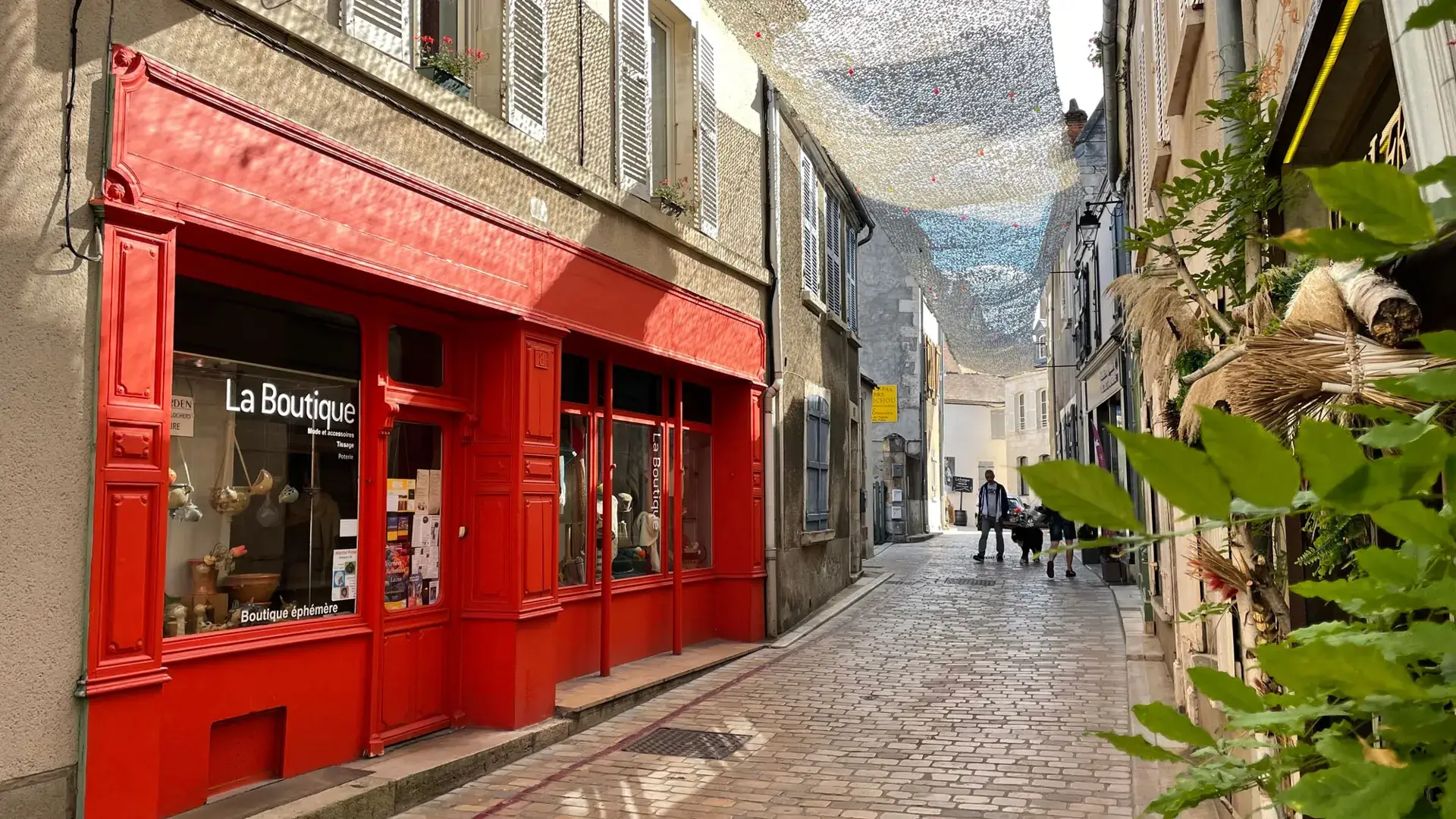 Sancerre, rue commerçante