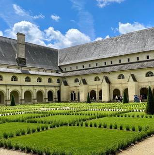 Fontevraud-l'Abbaye