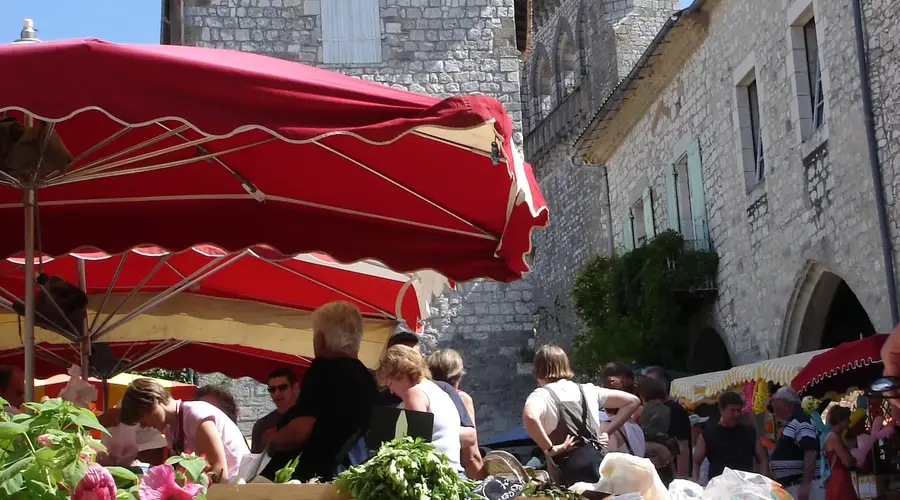 Marché traditionnel de Monflanquin